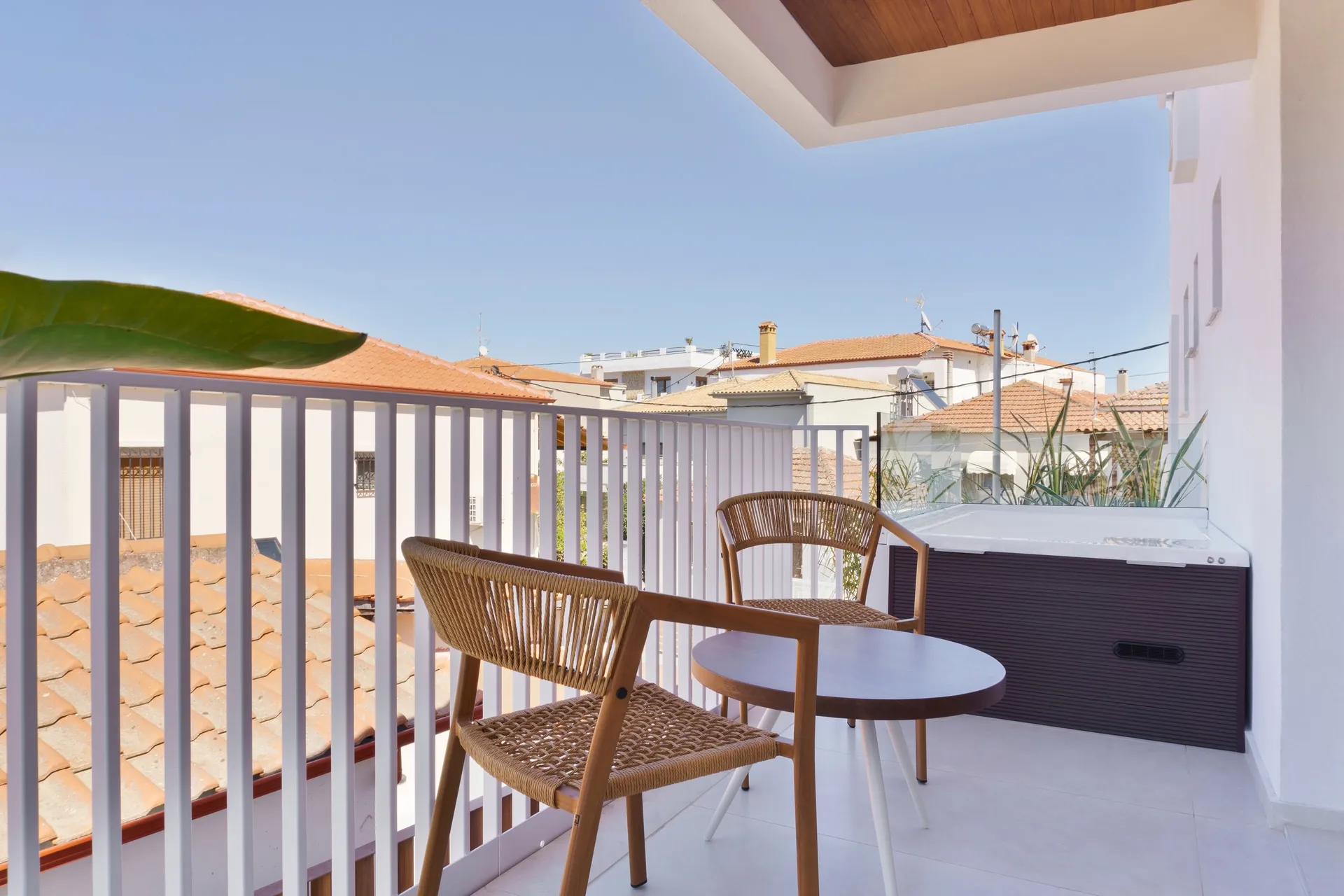 Tiara Holidays - Palm Boutique Suites - One bedroom suite - balcony